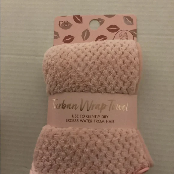 NWT wrap towel Estée Lauder makeup bag & 2 Peppermint & Pine Lotions Bundle - Picture 3 of 8